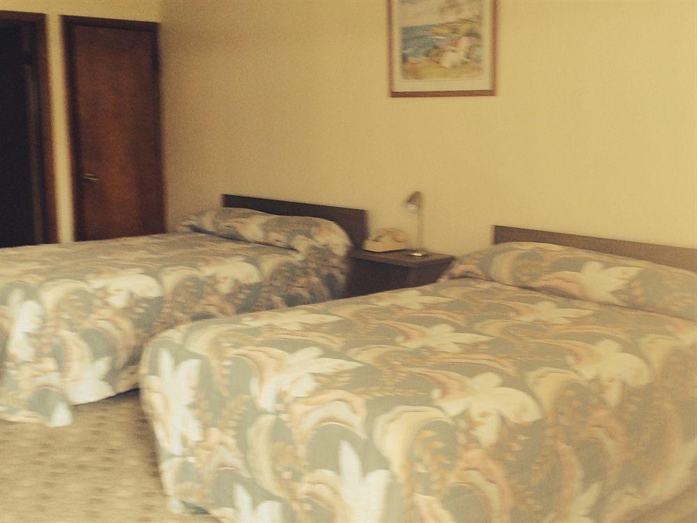 Plaza Inn พีบอดี ภายนอก รูปภาพ